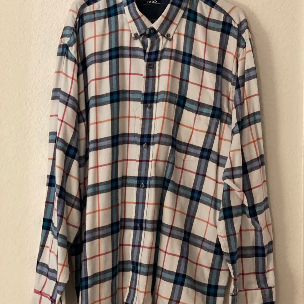 XXL Izod Mens Flannels 3 shirts in a bundle for one price. - Picture 9 of 11